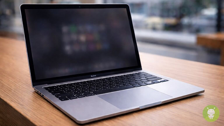 Apple copia Samsung Galaxy S26 Ultra: ecco la novità pensata per i MacBook