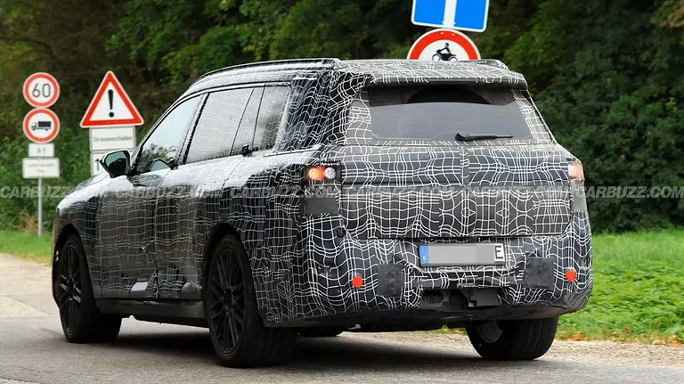 Bmw x7 foto spia bmw