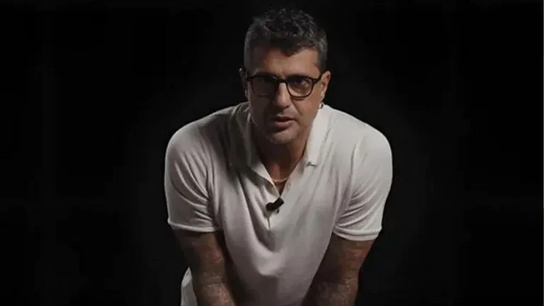 fabrizio corona jpg Fabrizio Corona bannato dai social: polemica sulla libertà di parola