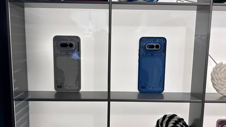 Nothing Phone (4a) pink - immagine 11 Nothing Phone (4a) pink - immagine 11