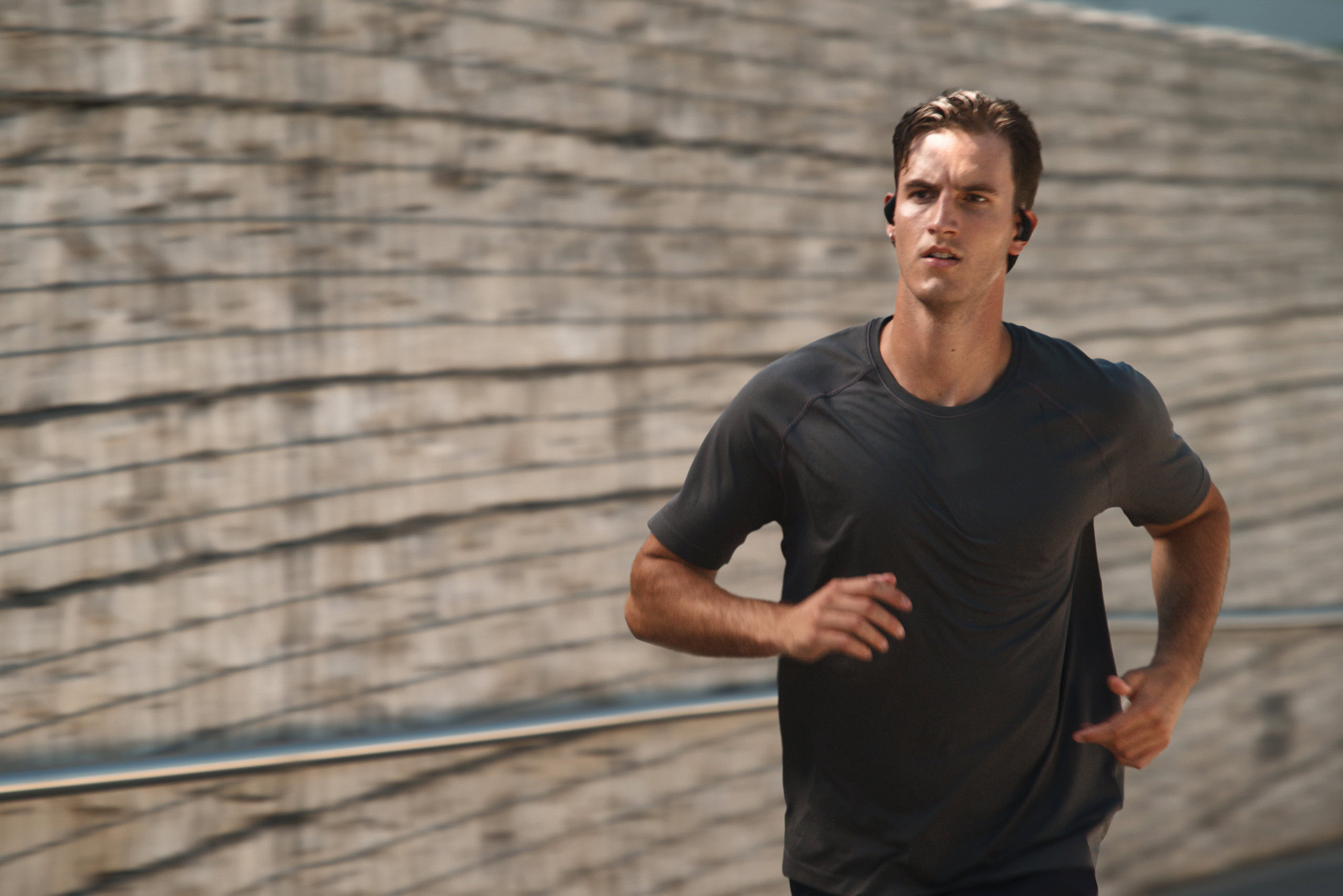 JBL Endurance Pace: il suono ufficiale della Milano Marathon 2026