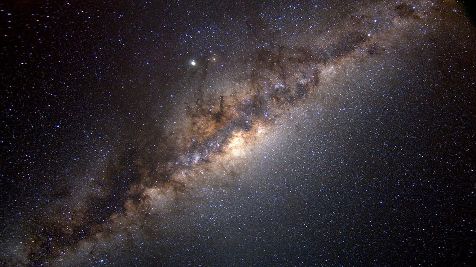 Via Lattea galleggia su un enorme "pancake" di materia oscura