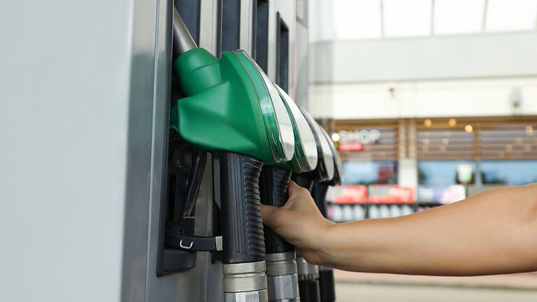 Caro carburanti, tagli accise scade il 7 aprile: il diesel arriverà a 2,40 euro