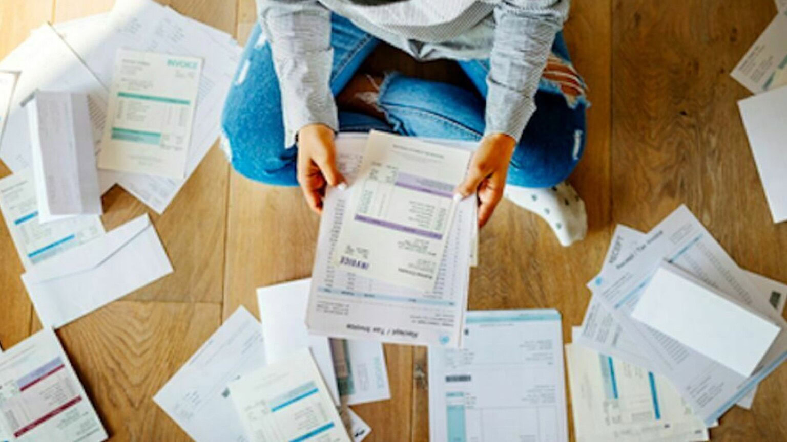 Bollette elettriche: rincaro dell'8,1% da aprile, ecco chi paga di più