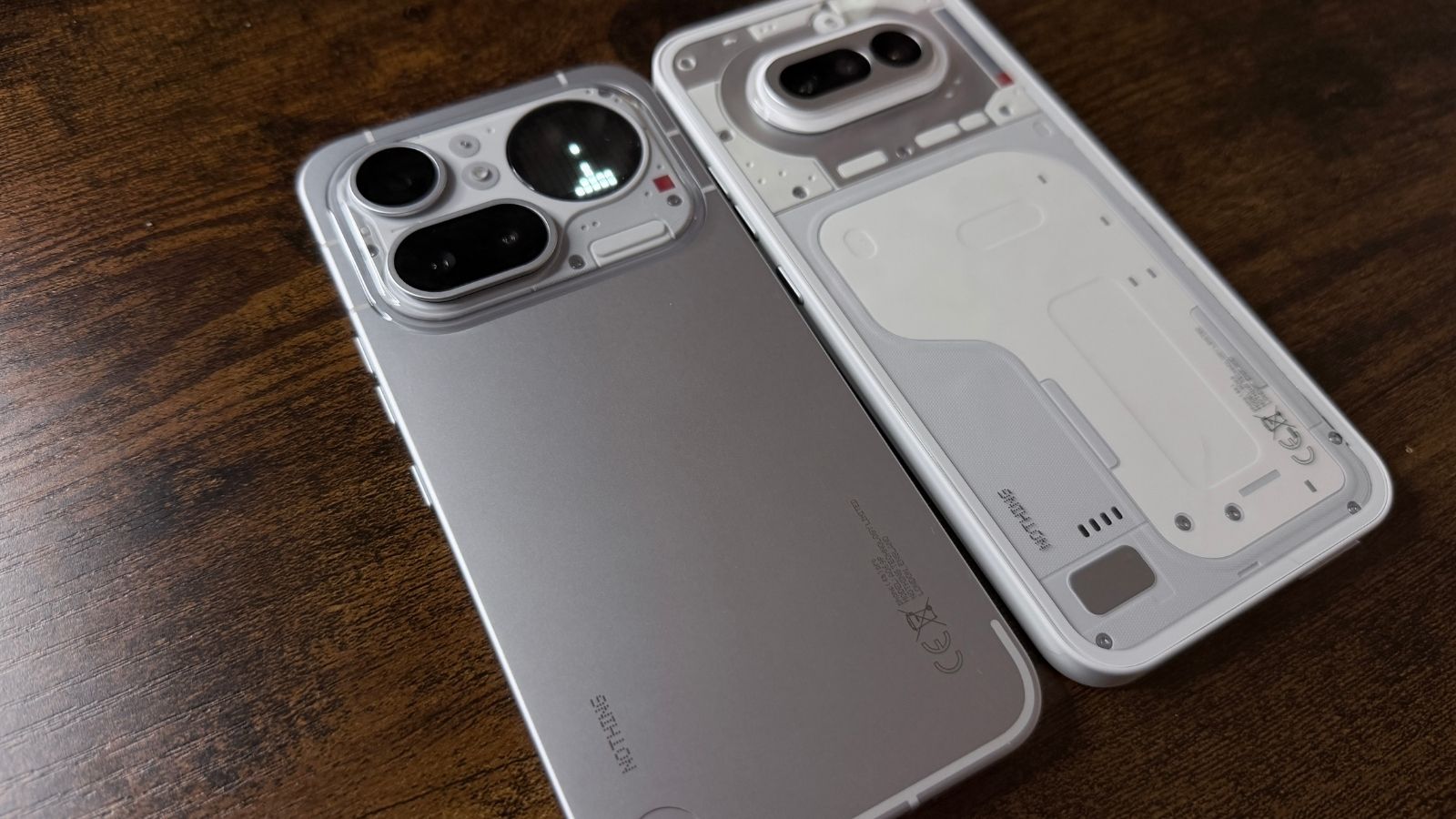 Nothing Phone (4a) Pro vs Phone (4a)