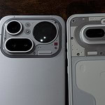 Nothing Phone - immagine 8 Nothing Phone (4a) Pro vs Phone (4a)