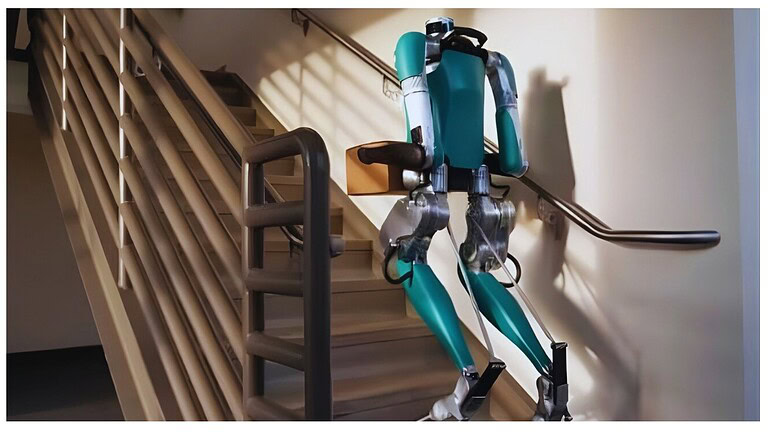 Robot