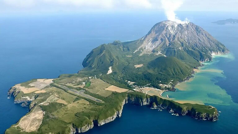 Giappone, il supervulcano di Kikai si sta ricaricando
