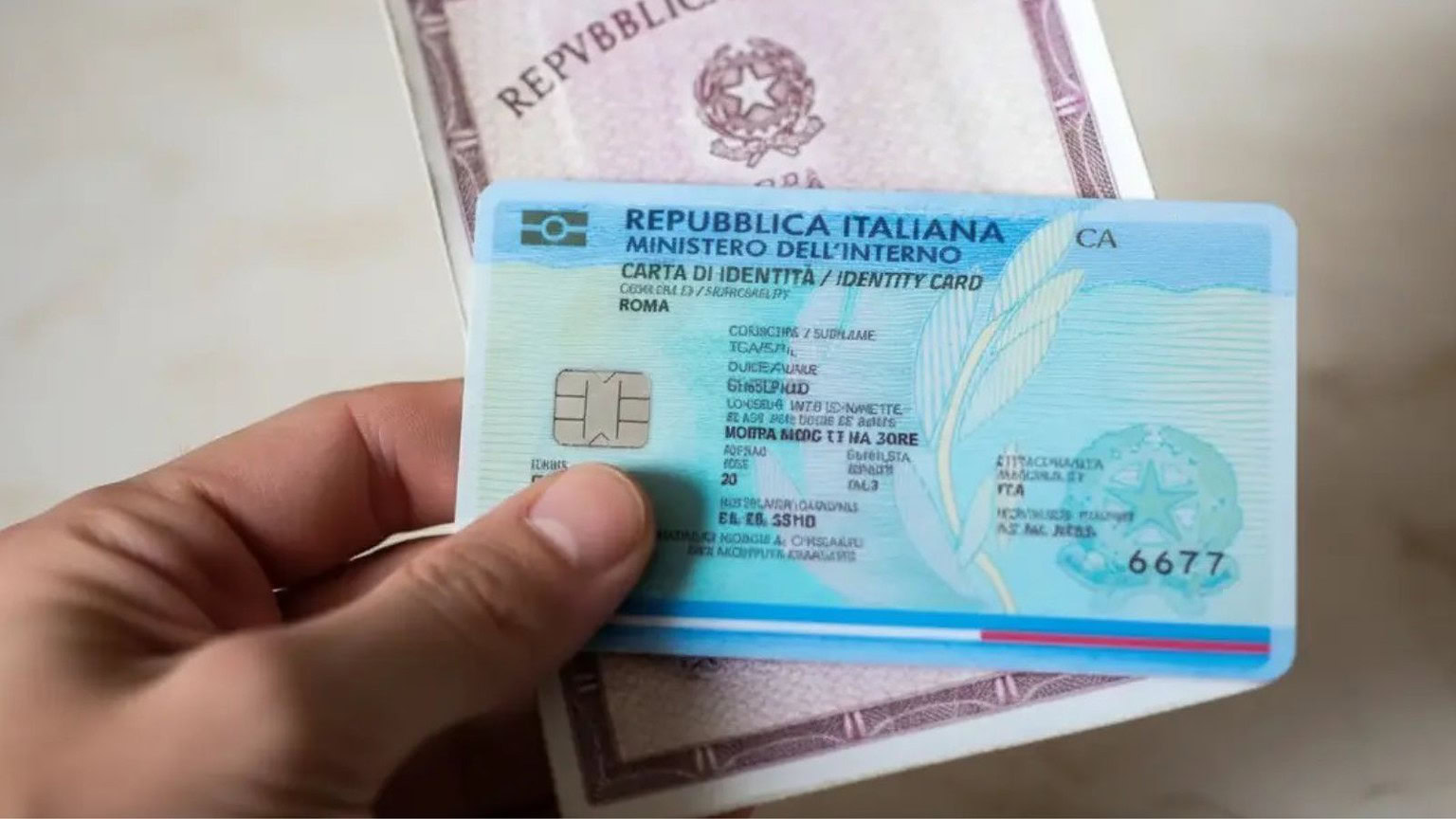 Carta d'identità elettronica, tempi assurdi: come prenotare senza impazzire
