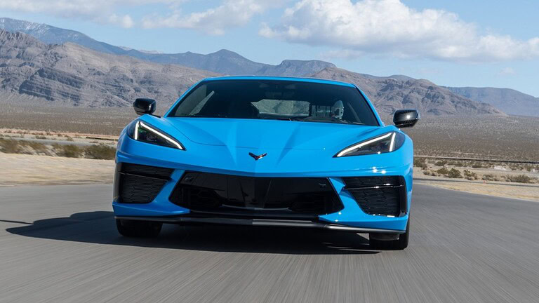 Corvette C8: l'auto verrà lanciata con un nuovo V8 da 6,7 litri