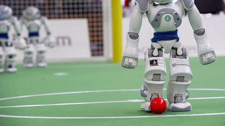 RoboCup, la Germania domina anche nel calcio robotico con i Booster K1