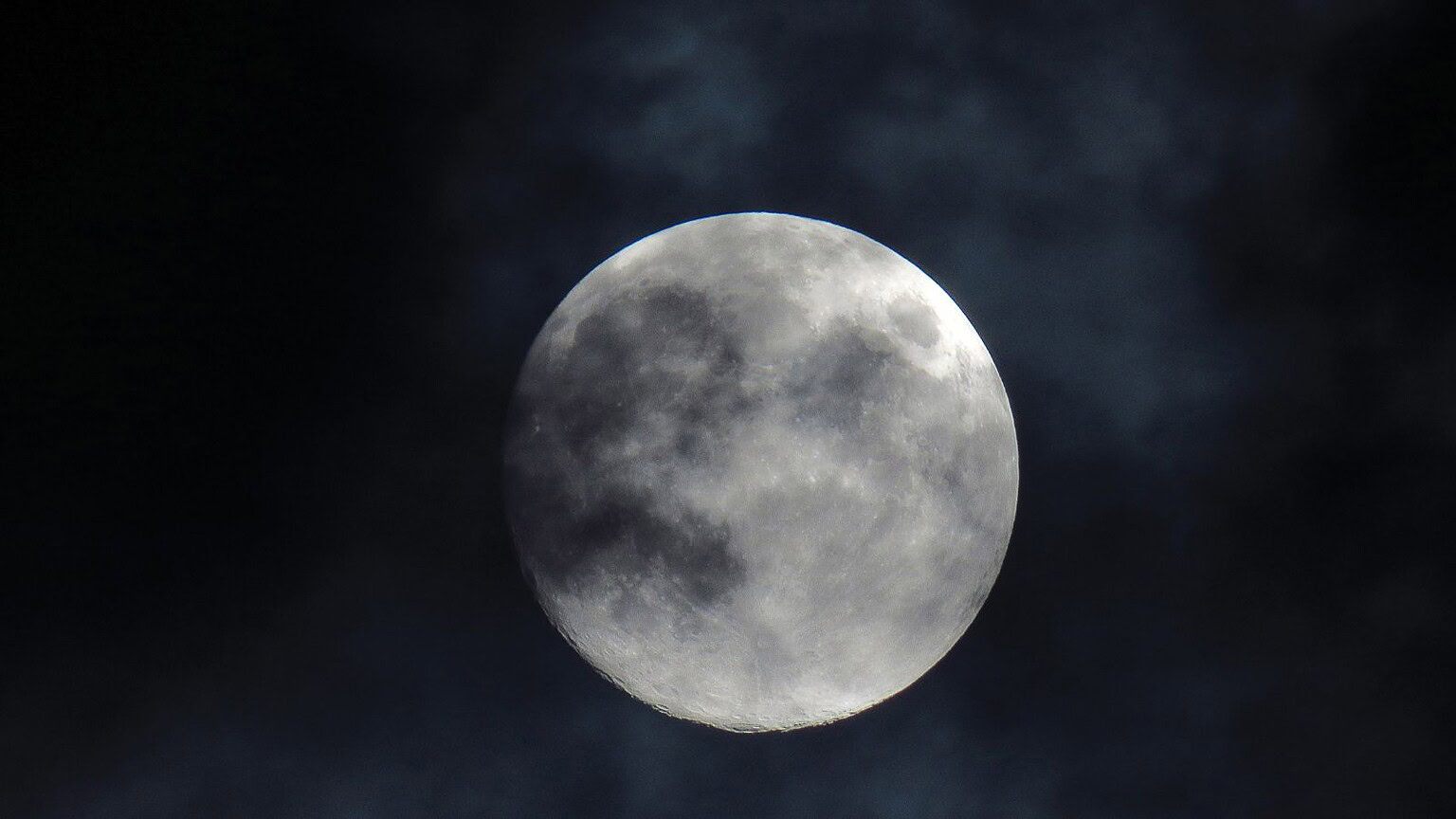 Luna