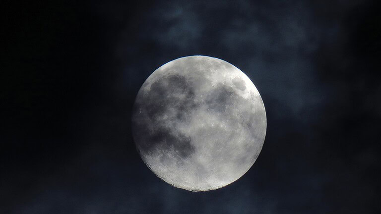 Luna