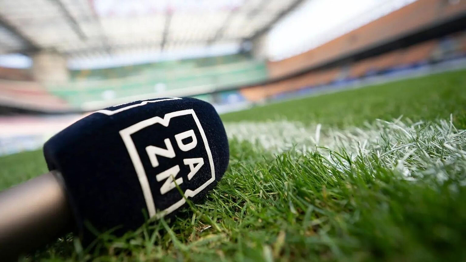 DAZN aumenta i prezzi: chi deve sbrigarsi per evitare la stangata