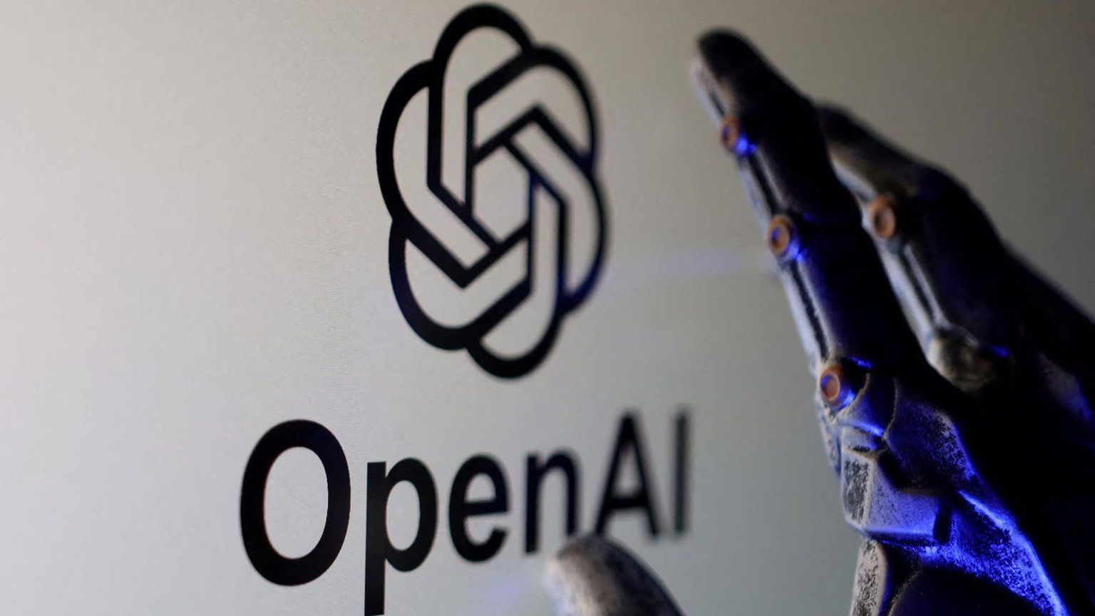 ChatGPT, annullata la multa da 15 milioni a OpenAI: cosa è successo