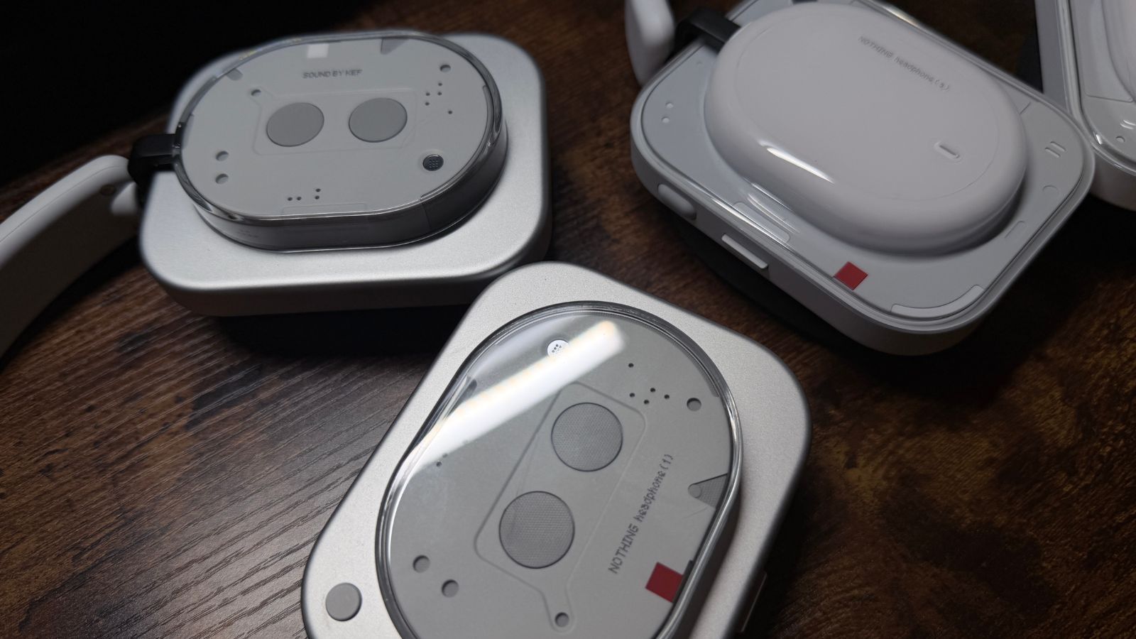 Nothing Headphone (a) vs Nothing Headphone (1)