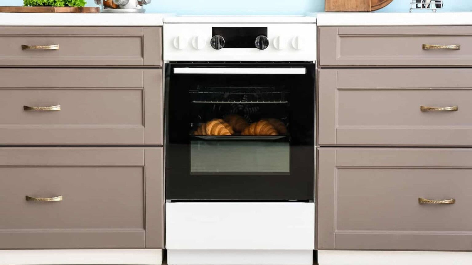 Bolletta elettrica: l'elettrodomestico che consuma di più non è il frigo