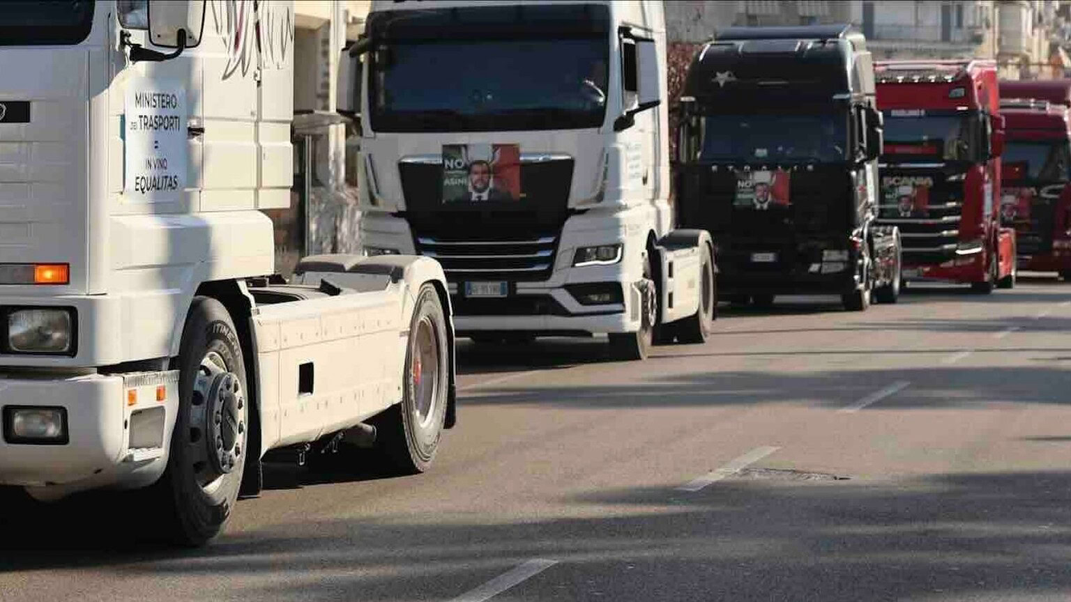 Carburanti, prezzi fuori controllo: sciopero autotrasportatori in Italia dal 20 aprile
