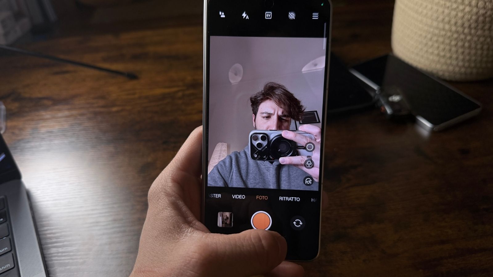 OPPO Reno 15 FS OPPO Reno 15 FS
