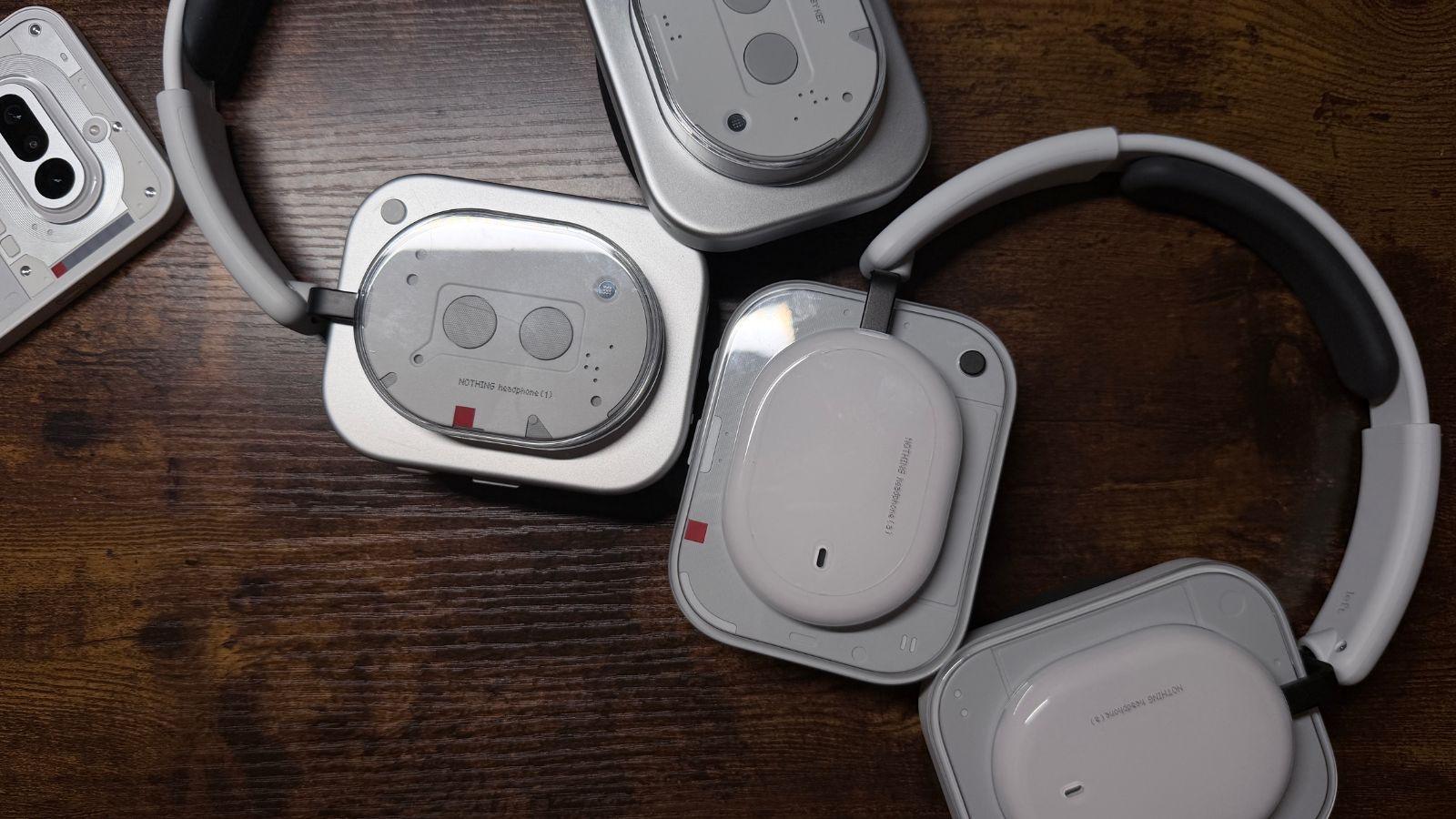 Nothing Headphone (a) vs Nothing Headphone (1) Nothing Headphone (a) vs Nothing Headphone (1)