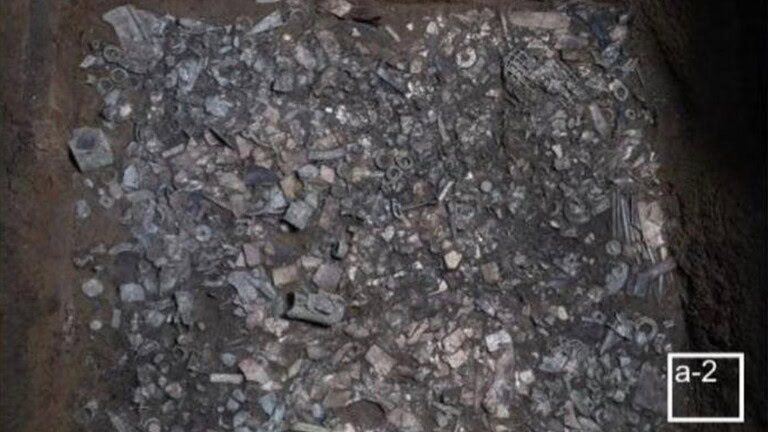 Ascia dell'Età del Bronzo in ferro meteorico ritrovata in Cina: scoperta straordinaria