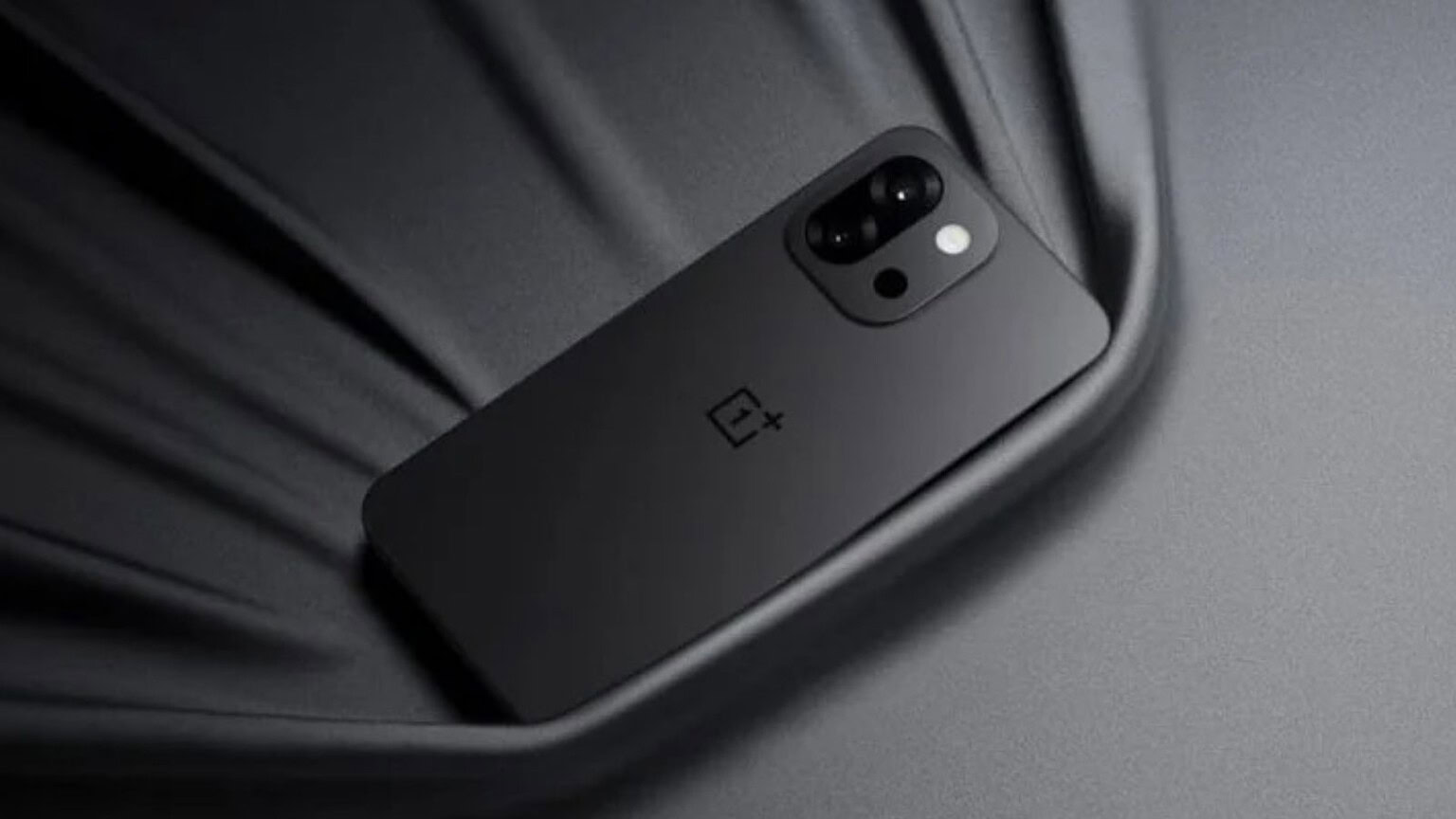 OnePlus potrebbe abbandonare i negozi fisici nel mondo