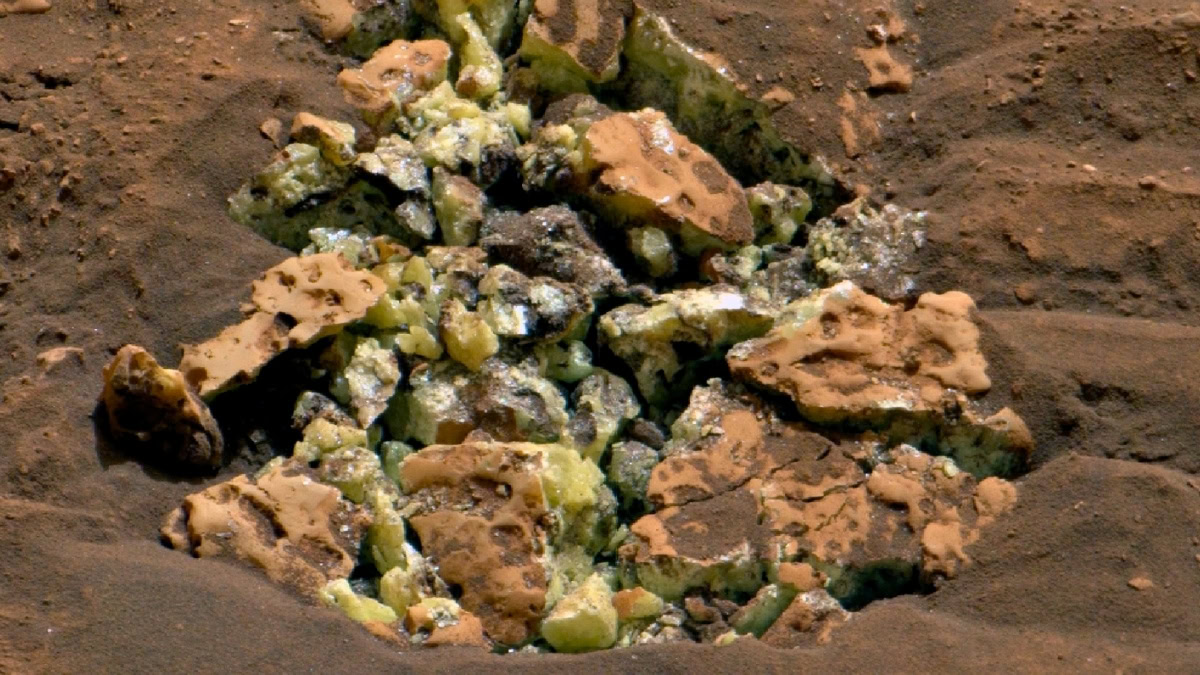MArte, rover curiosity, Cristalli di Zolfo rinvenuti in una roccia, immagine reale