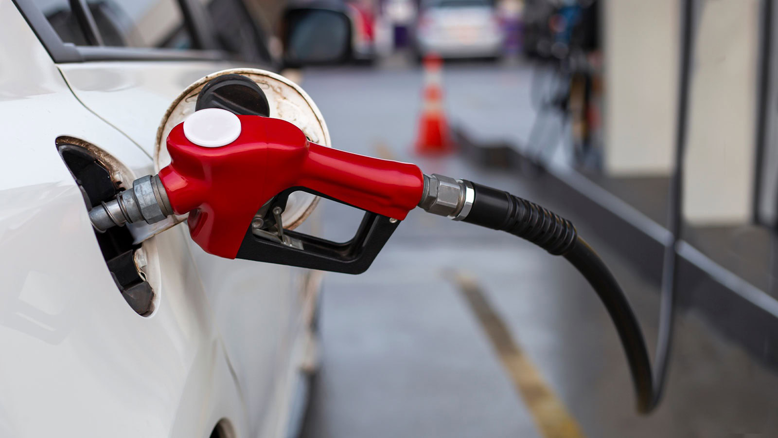 Guerra in Medio Oriente, luce, gas, benzina, gasolio