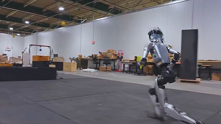 Robot parkour
