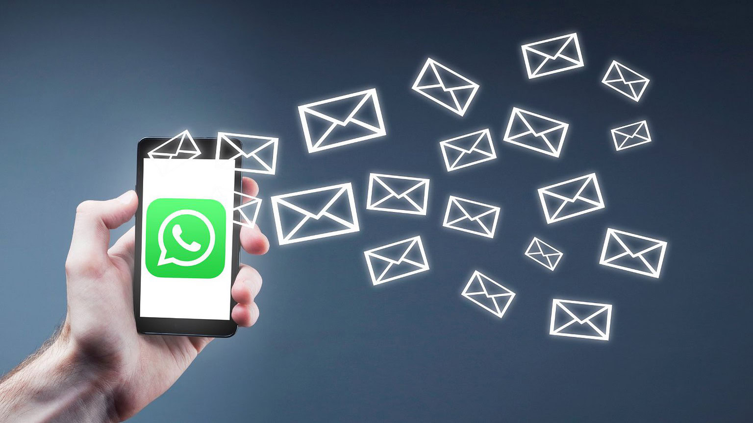 WhatsApp prepara una novità che potrebbe permettere l'invio di messaggi a chi non ha l'account