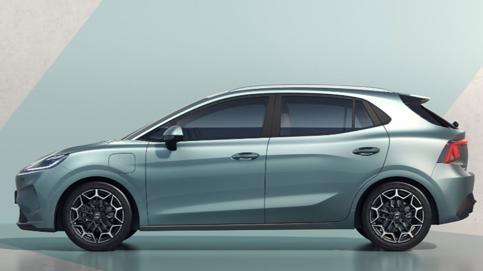 MG4 Urban: la prima auto elettrica con batteria semi solida arriva in Europa