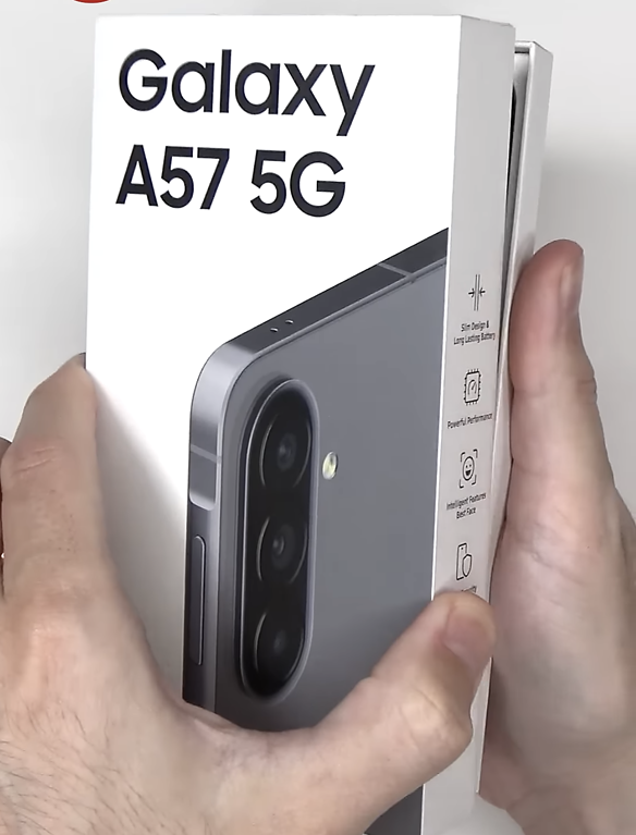 Samsung Galaxy A57 5G: spunta un unboxing a poche ore dal lancio | VIDEO_1