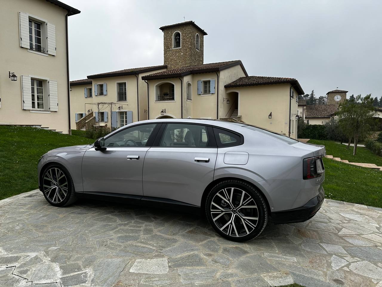 Volvo ES90 (3)