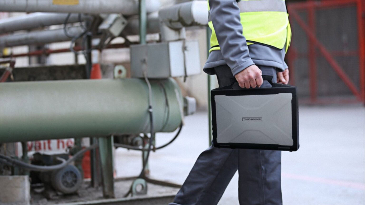 Panasonic Toughbook 56: notebook rugged con Wi-Fi 7 e 24 ore di autonomia