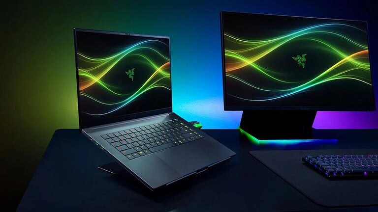 Razer Blade 16: torna Intel e arriva la RTX 50, è un mostro di potenza