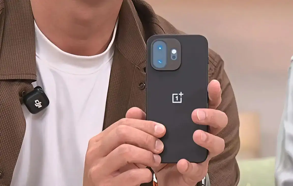 OnePlus 15T si mostra per la prima volta: cosa sappiamo_1