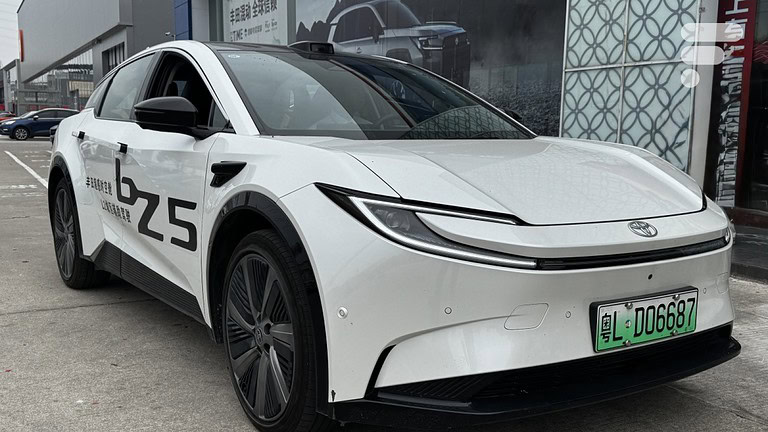 Toyota BZ5: il crossover elettrico che sfida i cinesi convince davvero?