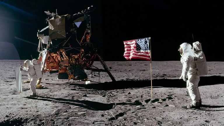 Apollo 11, il codice sorgente dell'allunaggio del 1969 è su GitHub