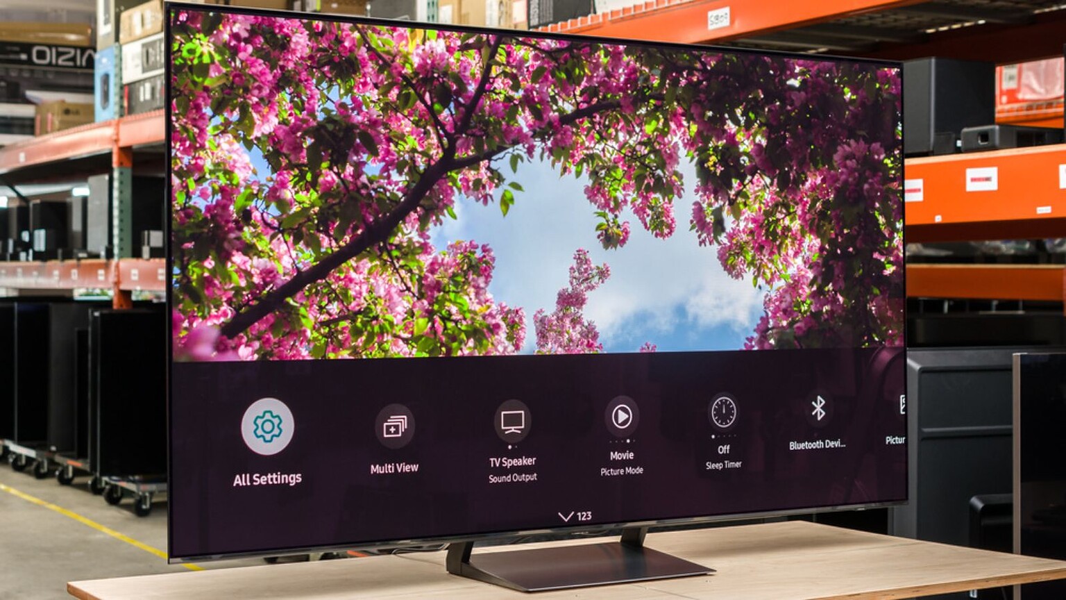 Samsung OLED S90C: arriva l'aggiornamento a Tizen OS 9