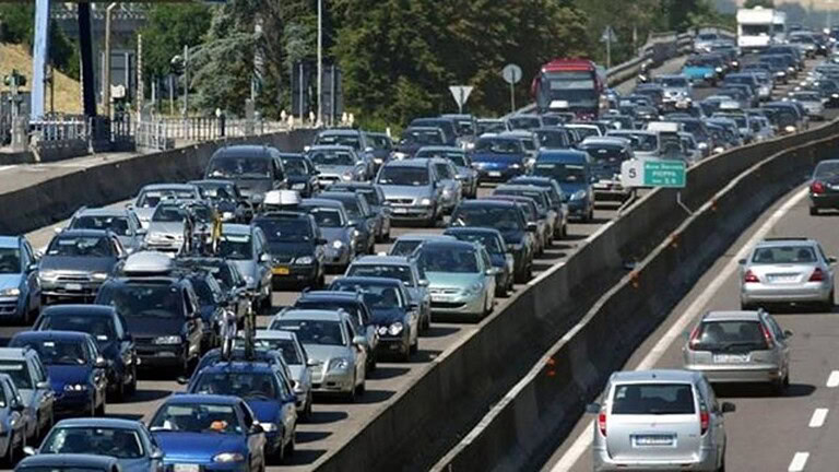 Pasqua 2026, incubo traffico: i giorni da evitare in autostrada