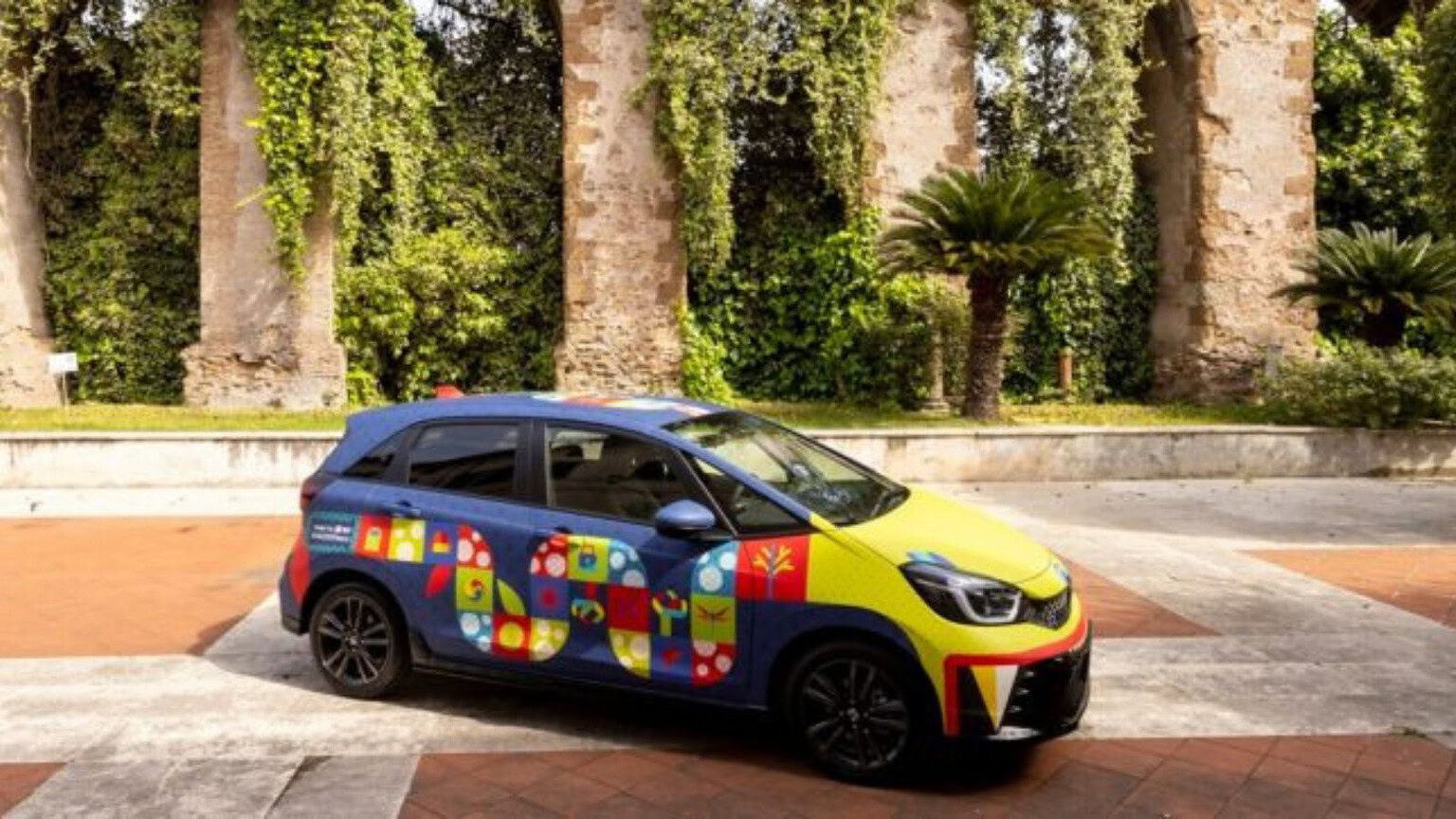 Honda Jazz compie 25 anni: la livrea speciale firmata dagli studenti IED