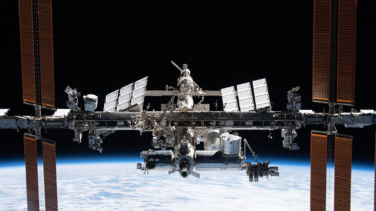 ISS, scoperta una misteriosa bolla tossica: astronauti a rischio