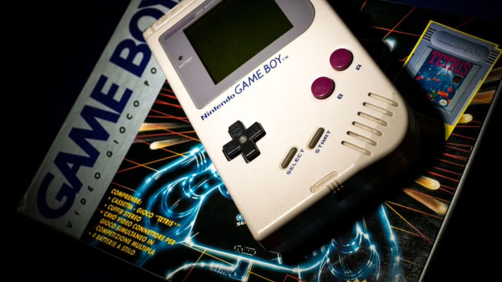 Game Boy: ossido nel vano batterie, ecco come recu &hellip;