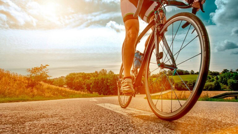 Andare in bicicletta: ecco perché non dimentichiamo mai come si fa