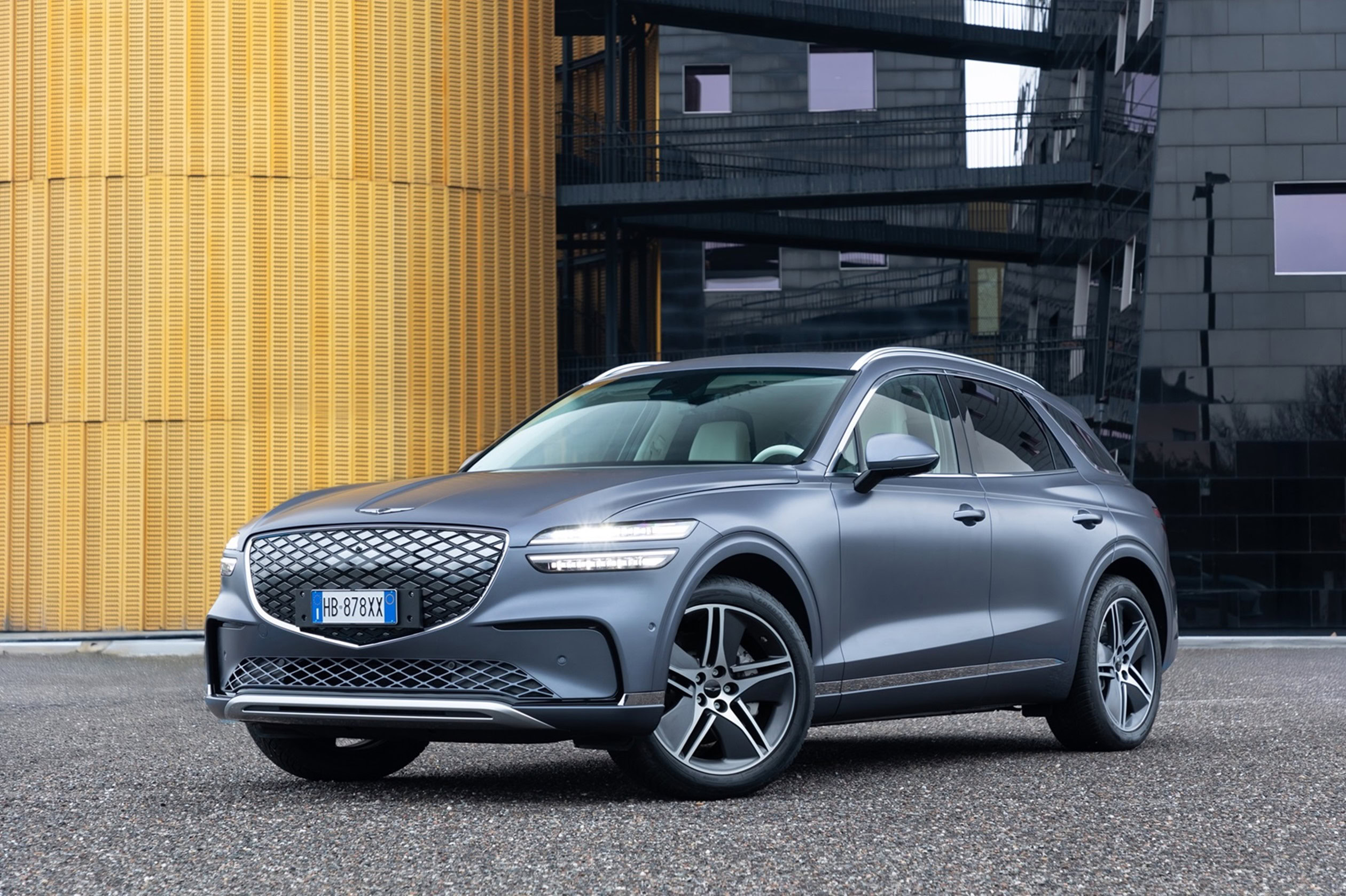 Genesis arriva in Italia: GV60, Electrified GV70 e G80 ordinabili da oggi