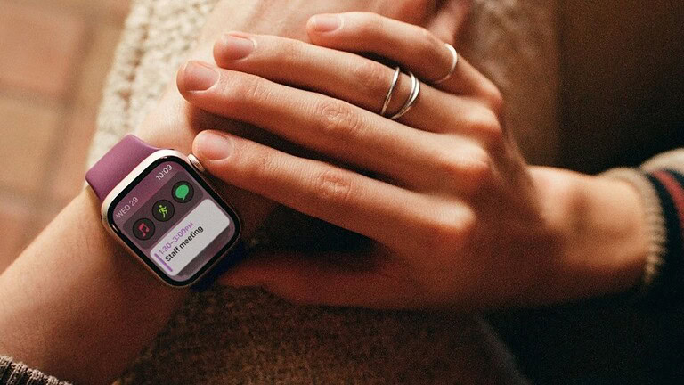 Apple Watch: il ripristino software si farà in negozio, addio spedizioni