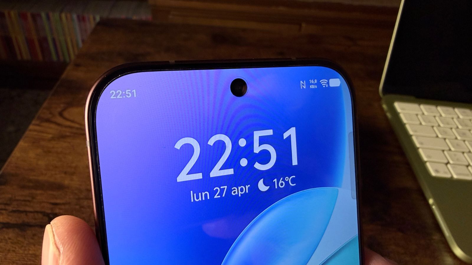 Vivo V70