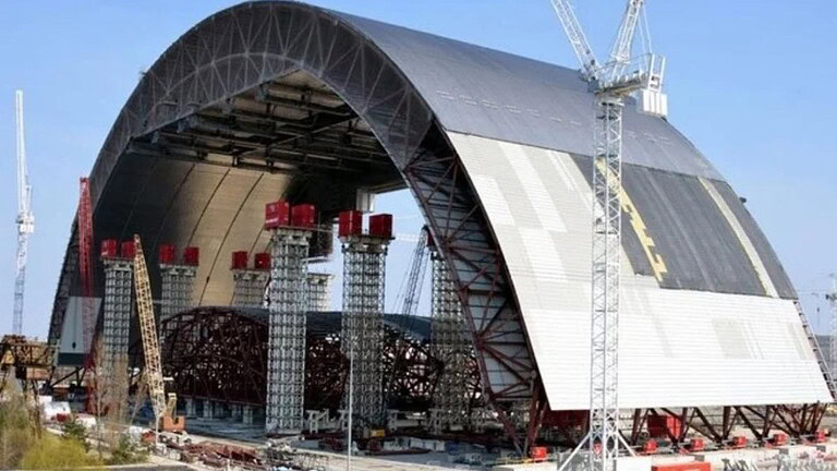 Chernobyl, il sarcofago rischia di crollare, Greenpeace: "Allarme radiazioni"