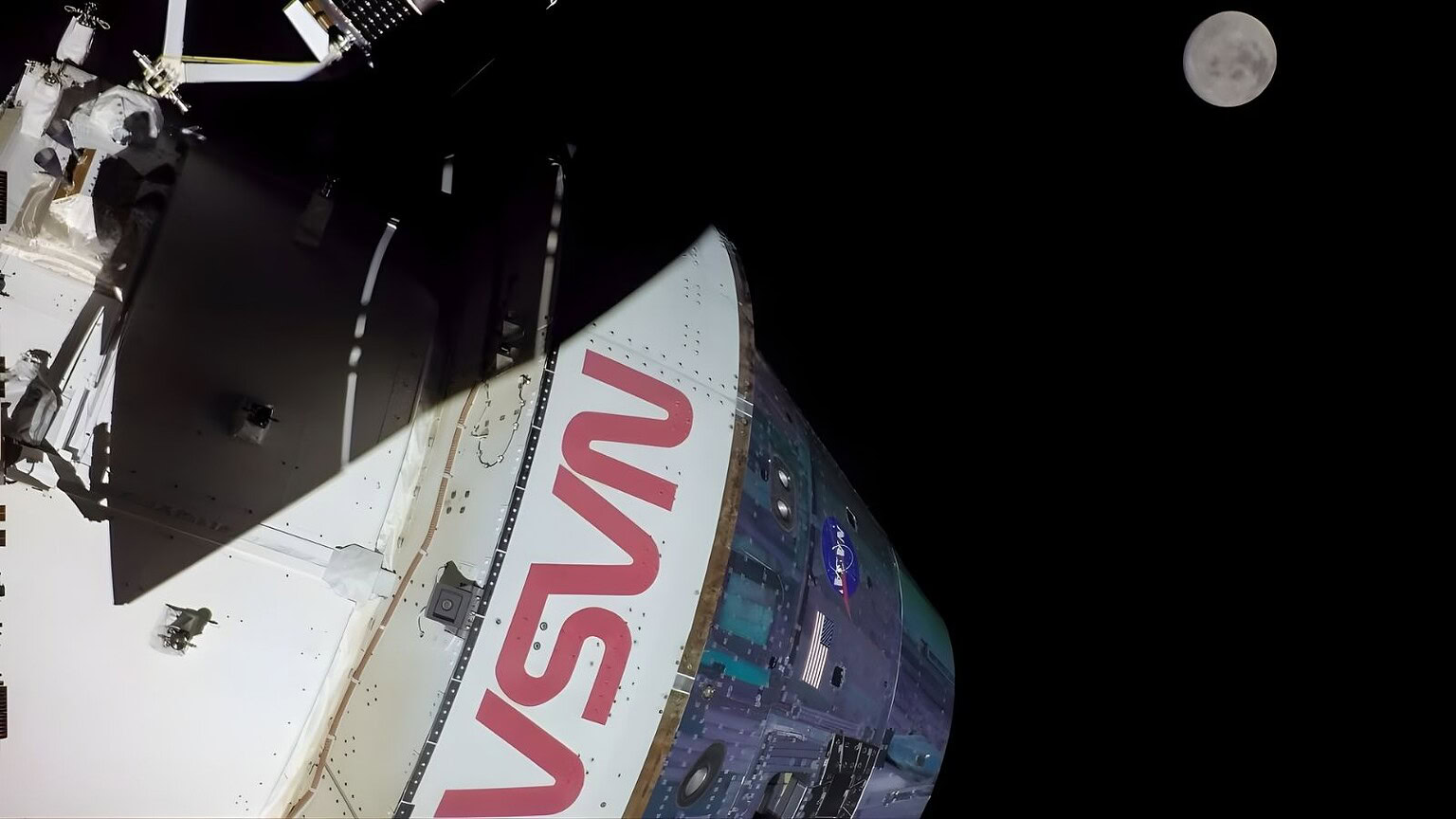 Artemis II Apollo 17