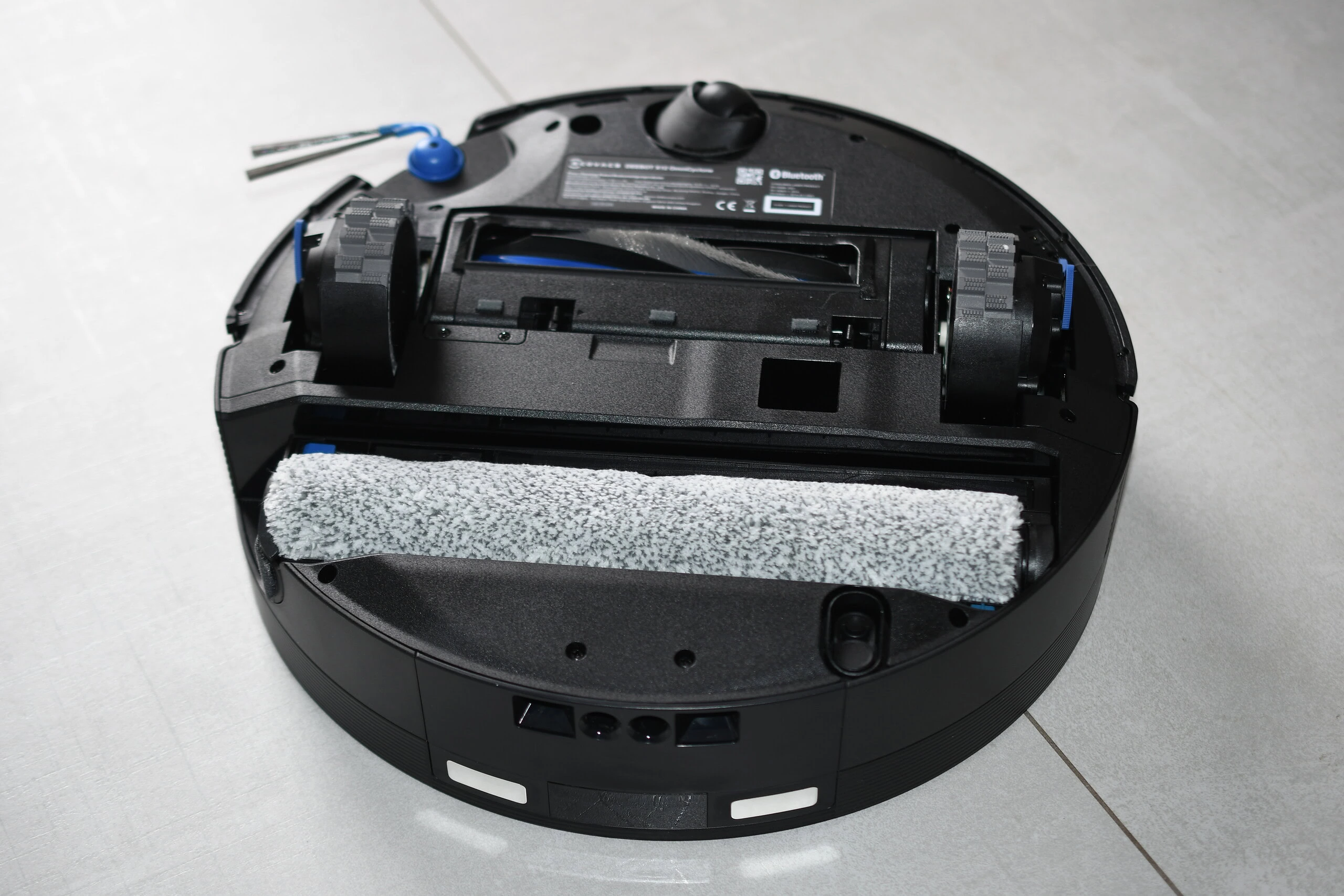 ECOVACS DEEBOT X12 OmniCyclone (4)